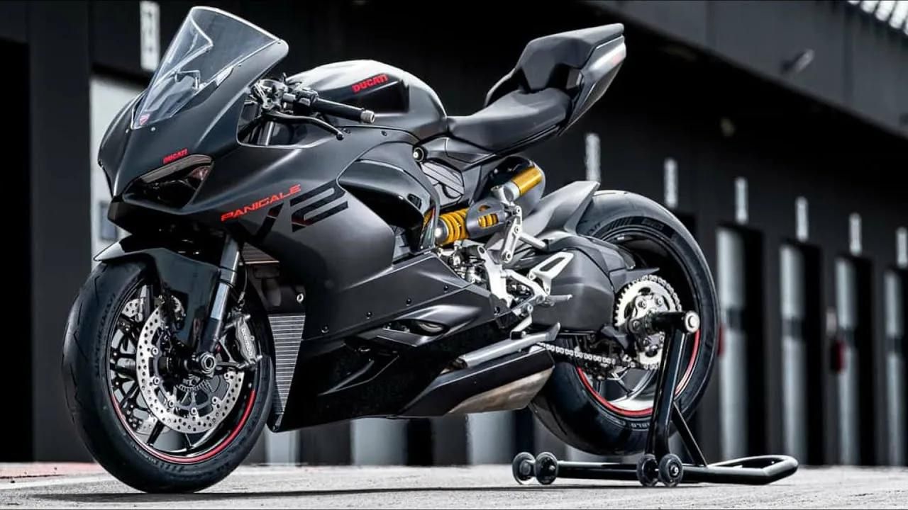 Ducati Panigale V2 Black